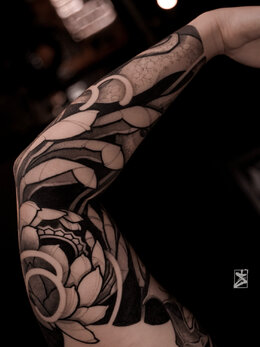 Graphic tattoo