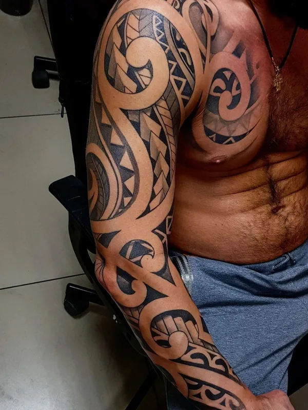 male black and grey tribal татуировка на full sleeve #90004 | Тату мастер Дмитрий Чикаев