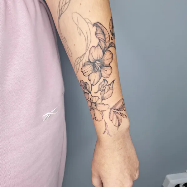 Author's Style tattoo by Ирина Дегтярева in Нижний Новгород