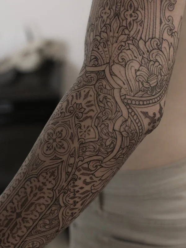 male black blackwork Tatuaggio su forearm #88793 | Tatuatore kirk nilsen