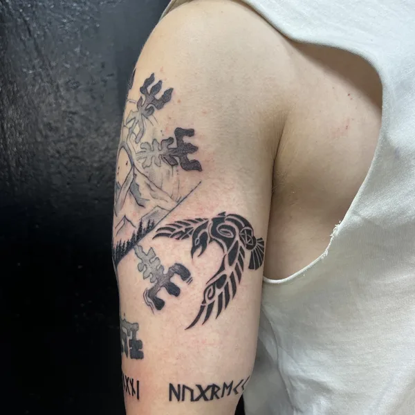 Minimalism tattoo by Марина Бурак in Сочи