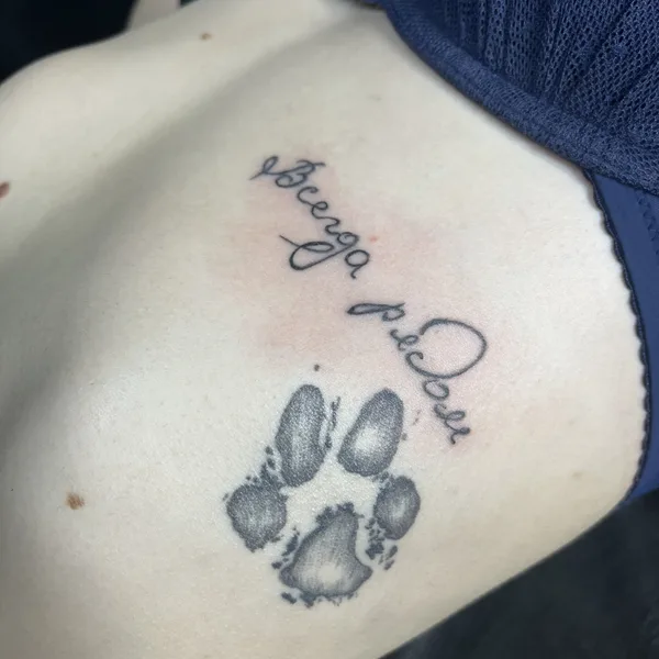 Minimalism tattoo by Марина Бурак in Сочи