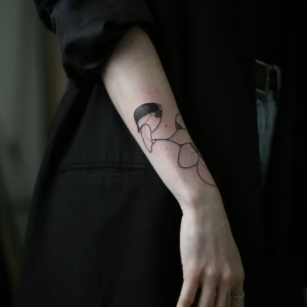 Feminine tattoo by Меньшикова Катерина in Moscow