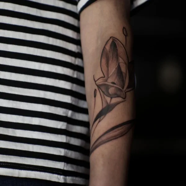 Feminine tattoo by Меньшикова Катерина in Moscow