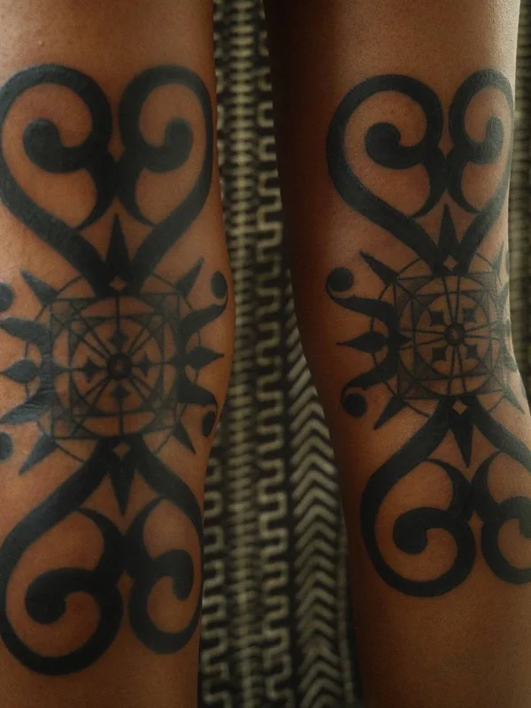 black blackwork 타투 부위 knee #90836 | 타투이스트 Sasha Morozov (Саша Морозов)