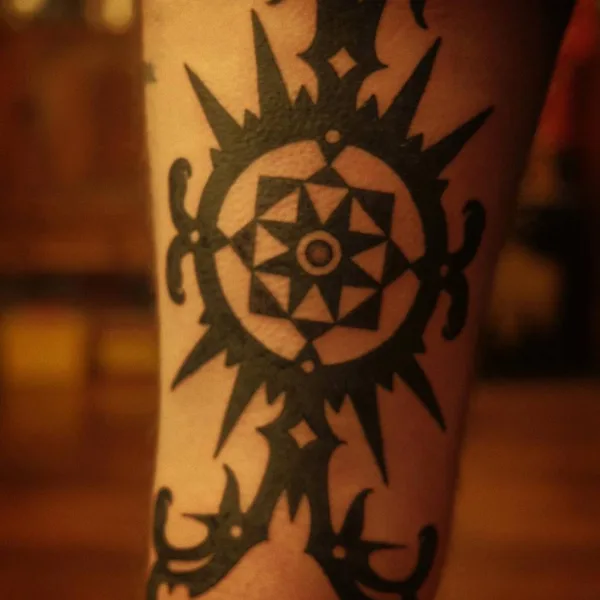 Geometric tattoo by Sasha Morozov (Саша Морозов) in Moscow