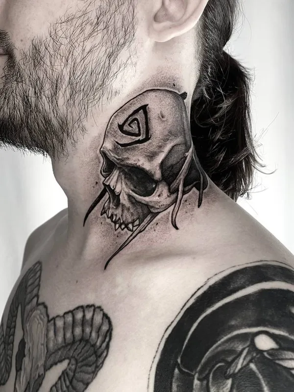 male black and grey black and grey Tatuagem em neck #90084 | Tatuador Савелий Курганов