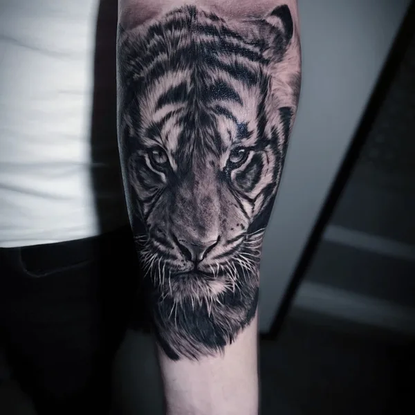 Micro Realism tattoo by Виктория Зиман in Moscow