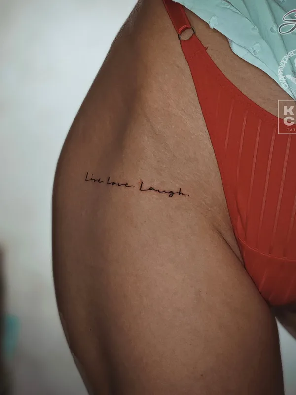 female black calligraphy Tatuagem em thigh #84996 | Tatuador Ярослав Старк