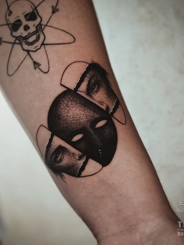 male black graphic Tatuagem em forearm #84999 | Tatuador Ярослав Старк