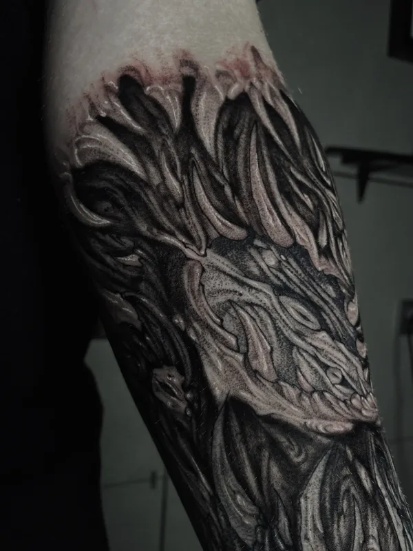 male black bioorganic tatouage sur forearm #85784 | Artiste tatoueur Юлий Монро 