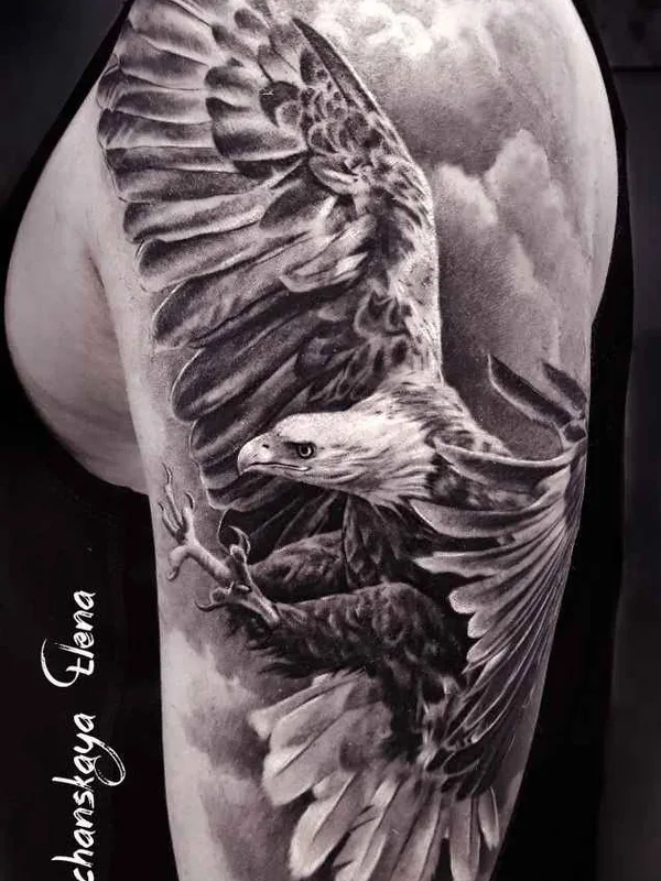 black and grey realism татуировка на shoulder #13860 | Тату мастер Елена Керничанская