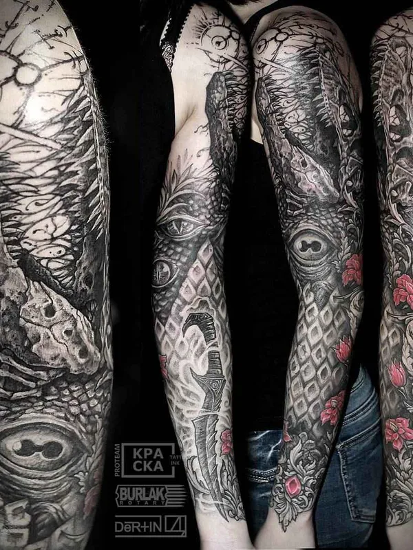 black and grey blackwork татуировка на full sleeve #8594 | Тату мастер Антон Дёртин