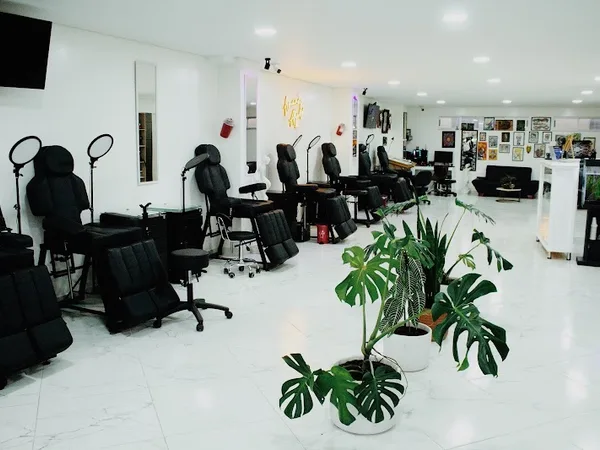 A Mano Alzada Tattoo Studio