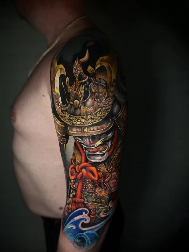 Tattoo artist Alesya Kupriyanova