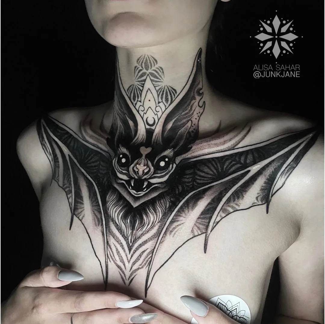 Artista di tatuaggi Alice Sugar, Ornamentale, Tatuaggio Ornamentale