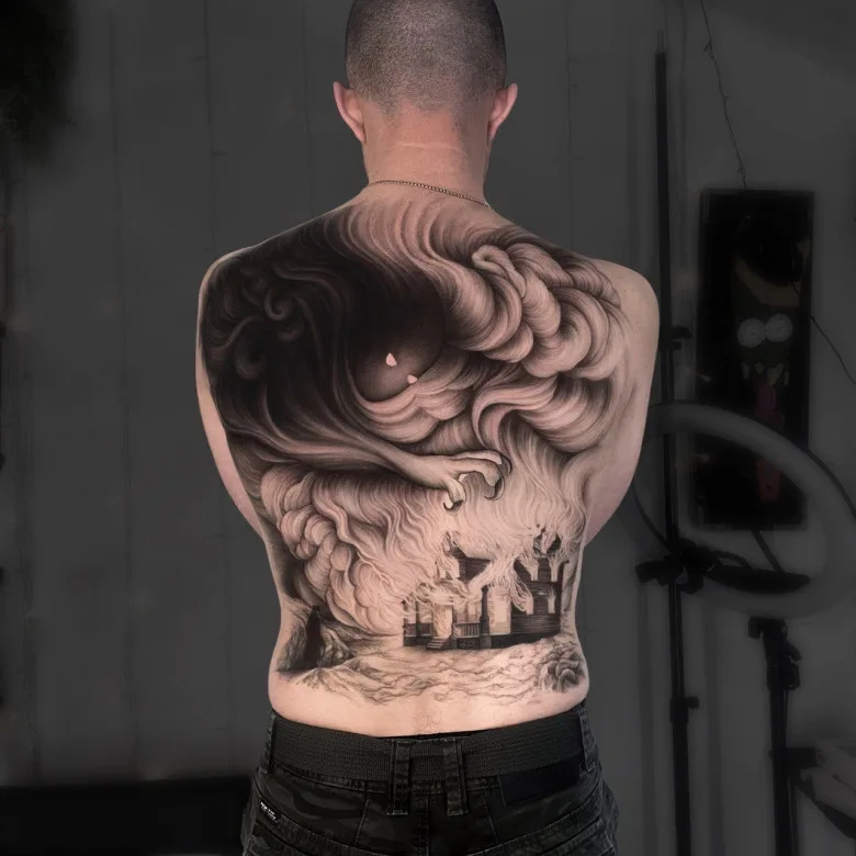 Tattoo master Anastasia Sharm
