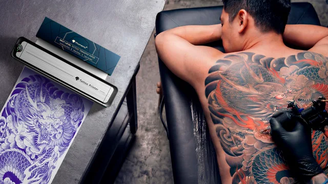 Des feuilles divisées à un seul stencil : imprimer des tatouages à grande échelle