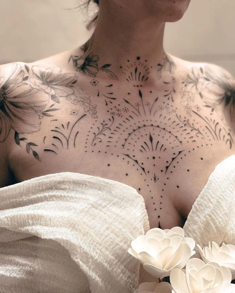 Ornamental tattoo, ornament tattoo, fineline tattoo, minimalism tattoo, Paris tattoo artist, tattoo for girls, women tattoos