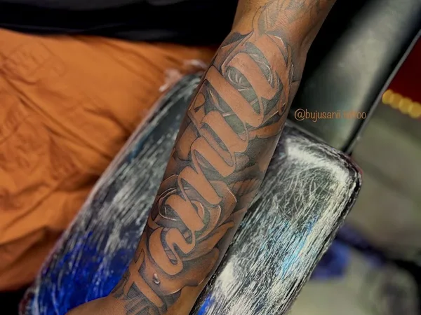 Bujusanii Tattoo-Art-Studio(INK237)