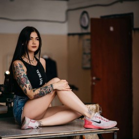 Today we want to present to you an article dedicated to the winner of the International Moscow Tattoo Week 2018's contest, which took place in the social networks accounts of the event. Please, meet - Anastasia Svechnikova.