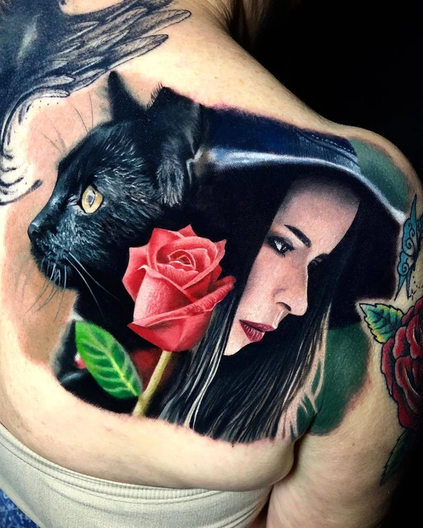 Realism Cat, Rose tattoo on Shoulder Blade