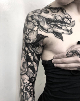 Умопомрачительные черно-белые татуировки Келли Вайолет