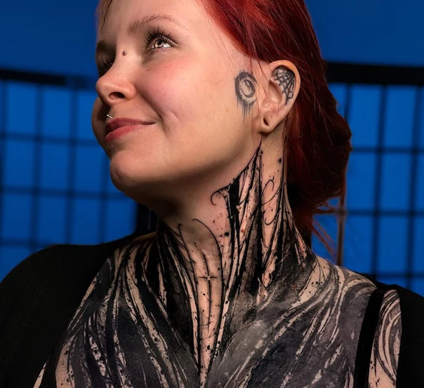 Blackwork Abstract, Spiderweb tattoo on Neck