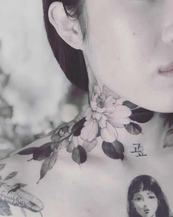 Black & Grey Flower, Botanic tattoo on Neck