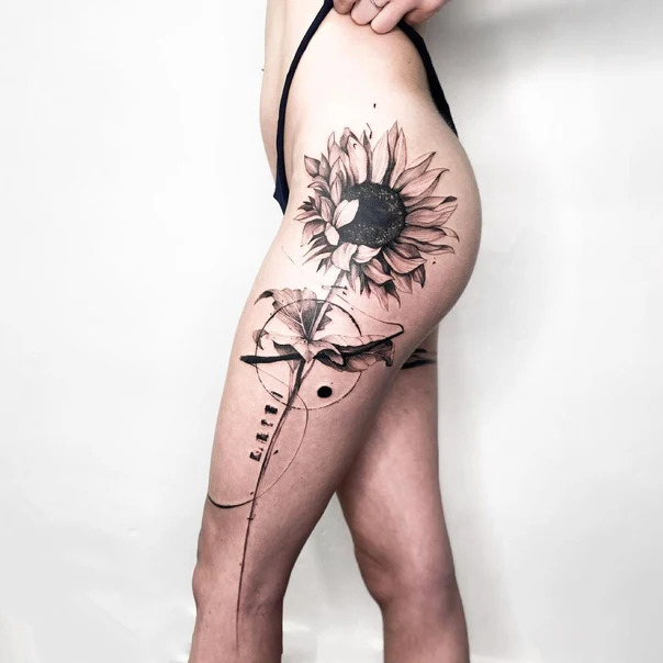 Blackwork Sunflower, Botanic tattoo on Thigh