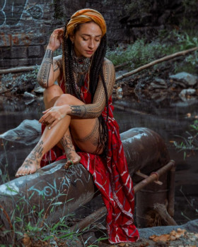 Возрождение традиций: Путешествие в филиппинско-американское татак-татуирование