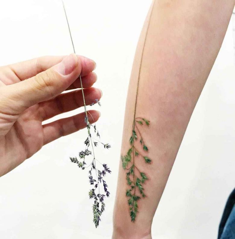 Botanical tattoo или ботанические татуировки - один из молодых трендов в татуировке