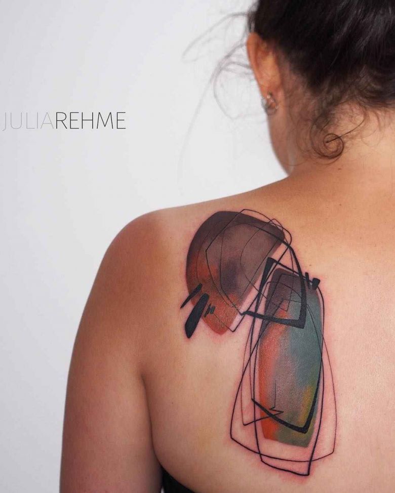 Мода, дизайн и абстрактное искусство в татуировках Julia Rehme