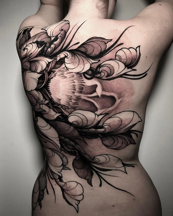 Blackwork Botanic, Floral tattoo on Full Back