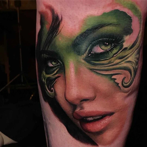 Realism Face, Eyes tattoo on Thigh