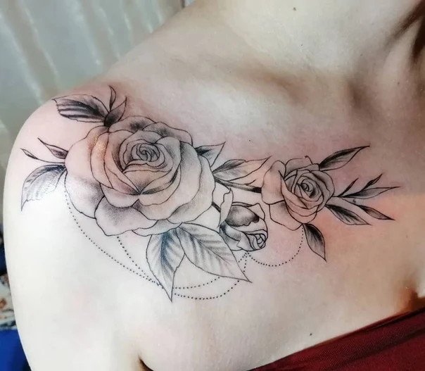 Файнлайн Rose, Leaves tattoo на Collarbone