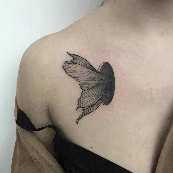 Linework Abstract tattoo on Shoulder Blade