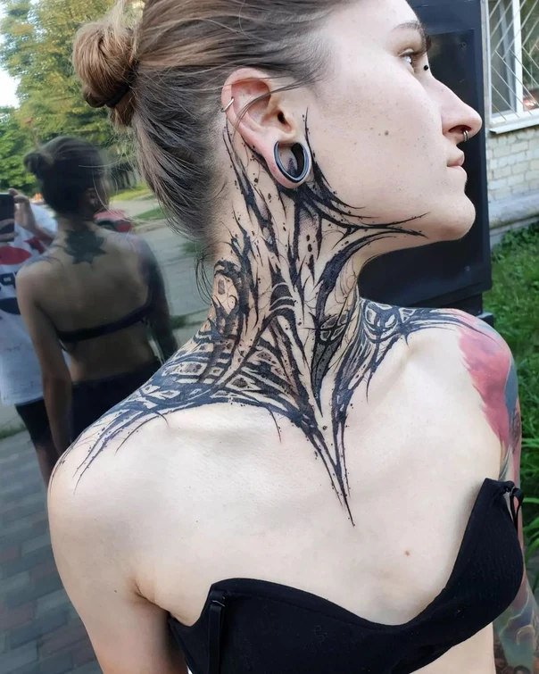 Blackwork Abstract tattoo on Neck
