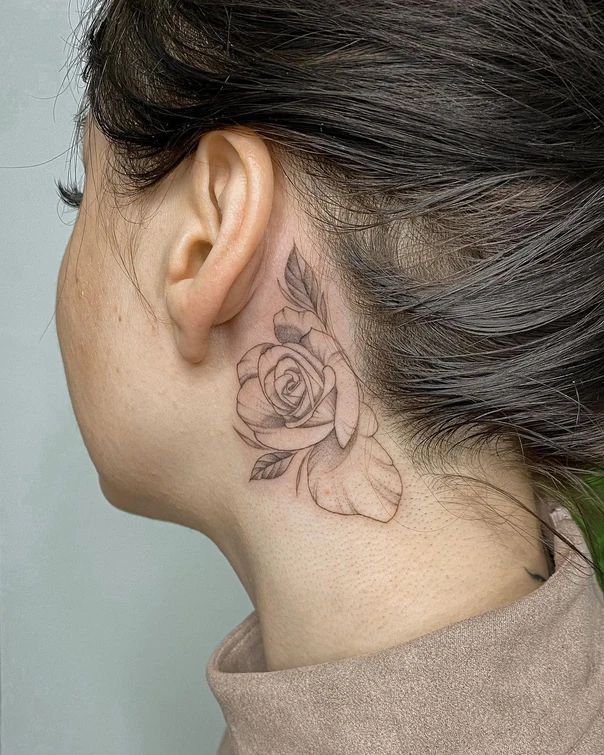 Файнлайн Rose, Leaves tattoo на Back of neck
