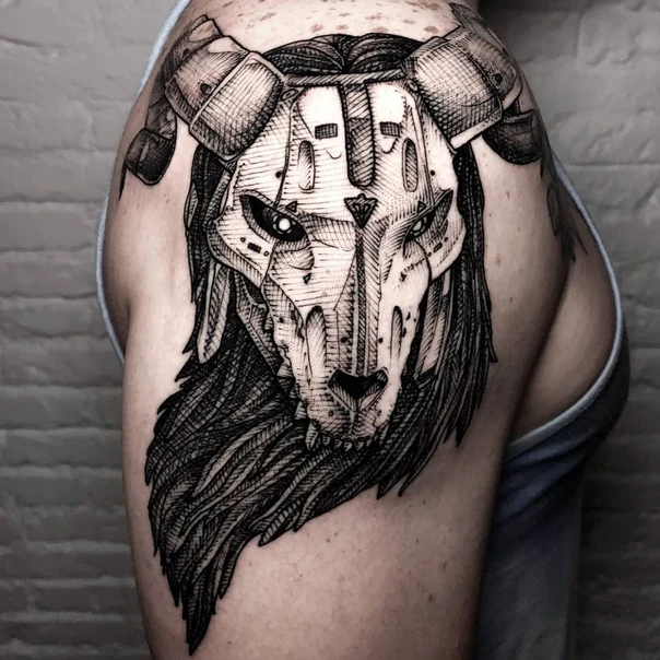 Biomechanical Animal, Skull tattoo on Shoulder