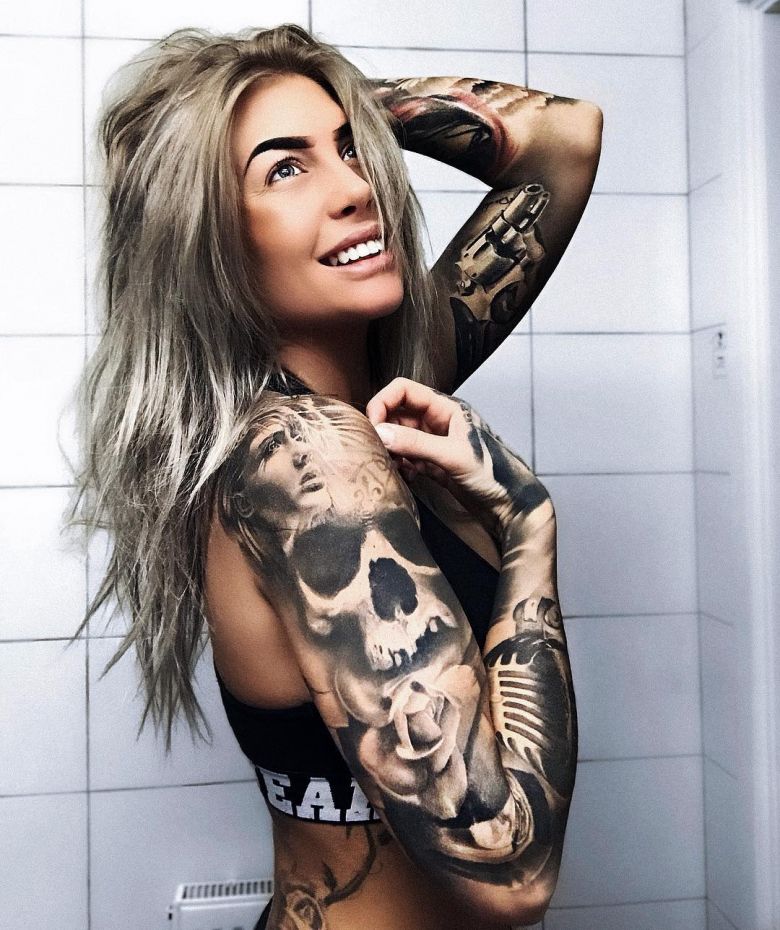 Tattooed model Jessica Rosen, alternative photo model, girl with tattoo | Sweden