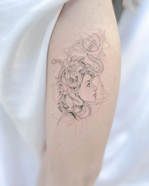 Fineline Medusa, Flowers tattoo on Thigh