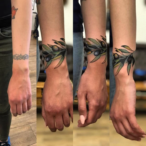 Ботаническая Olive branch, Leaves tattoo на Запястье