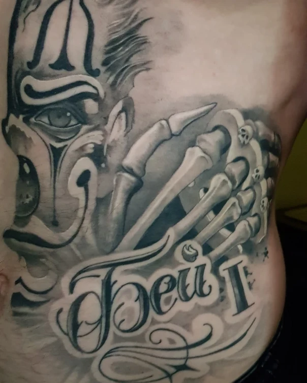 Chicano Clown, Skeleton tattoo on Side