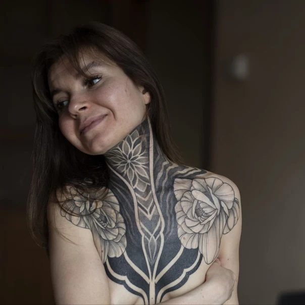 Блэкворк Floral, Geometric tattoo на Шея