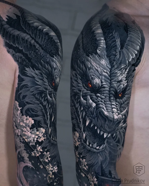 Японская Dragon, Floral tattoo на Полный рукав