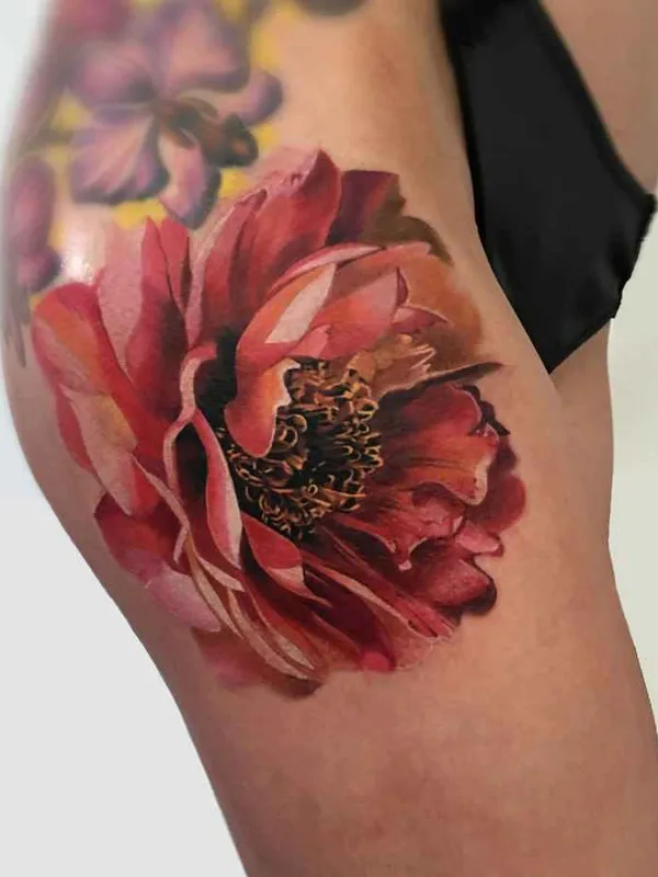 female color realism татуировка на thigh #7223 | Тату мастер Антонина Трошина