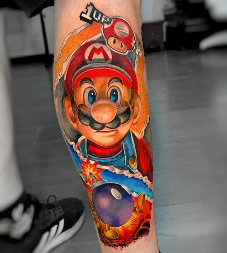 Tattoo artist Daniela Duque