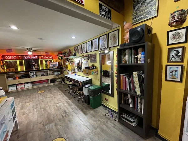 Dr. Calavera Tattoo Studio