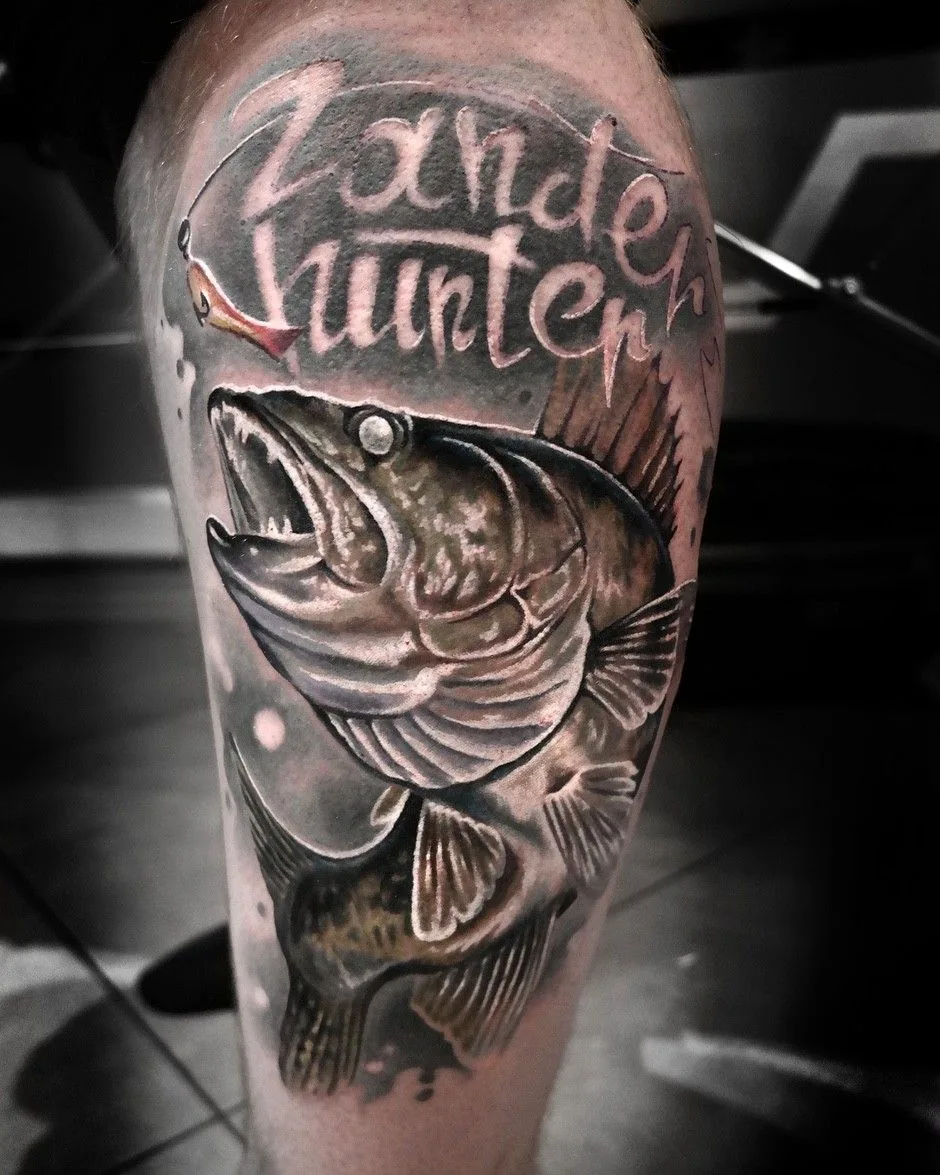 Tattoo artist Egor Kubrak, color and black and grey tattoo realism, surrealism | Moscow, Russia